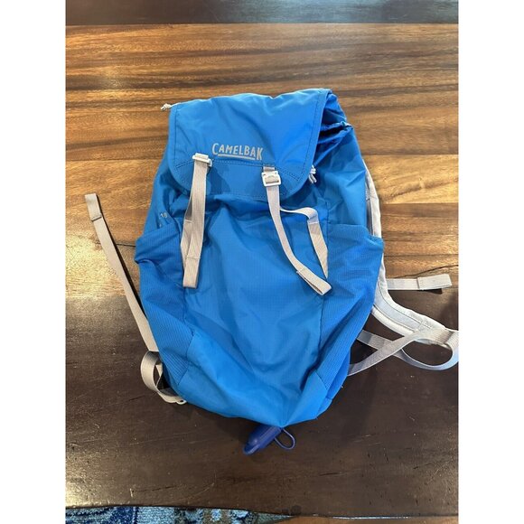 Camelbak Arete 18 Blue Hiking Hydration Backpack - Size O/S - Picture 1 of 4